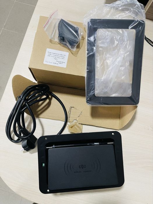 Priza incastrabila ,2 prize ,incarcare wireless