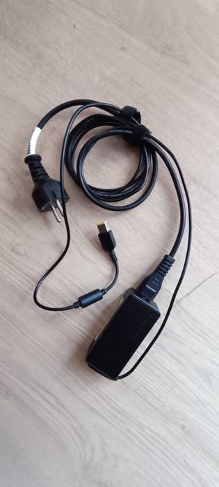 Lenovo T570 - отлично състояние Бонус заключваща корда!