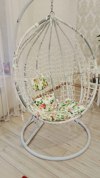 Продается кокон, кресло качалка