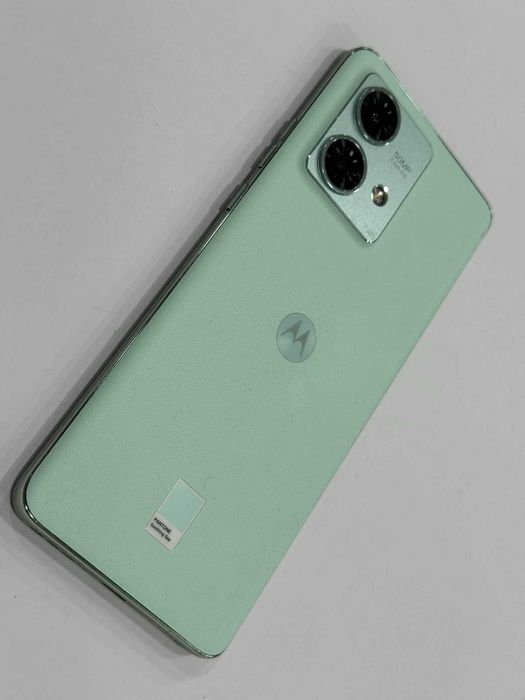 Motorola Edge 40 Neo – 256GB / 12GB RAM