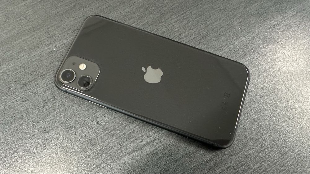 iPhone 11 space gray 64 GB