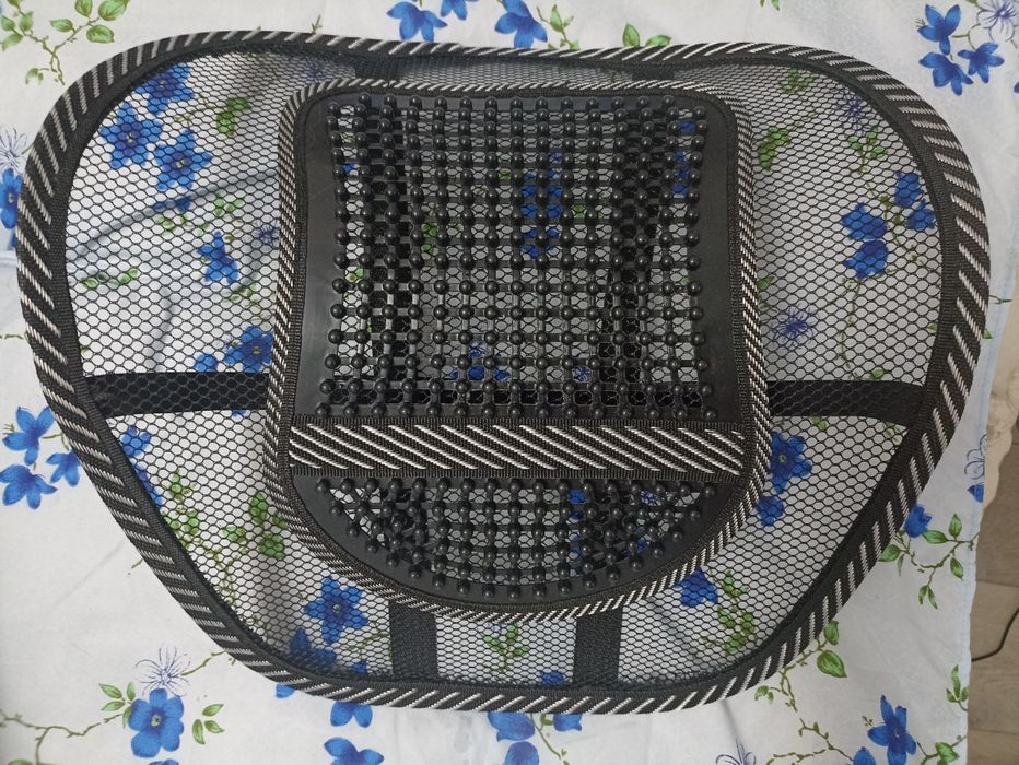 Продам ортопедическую спинку в машину