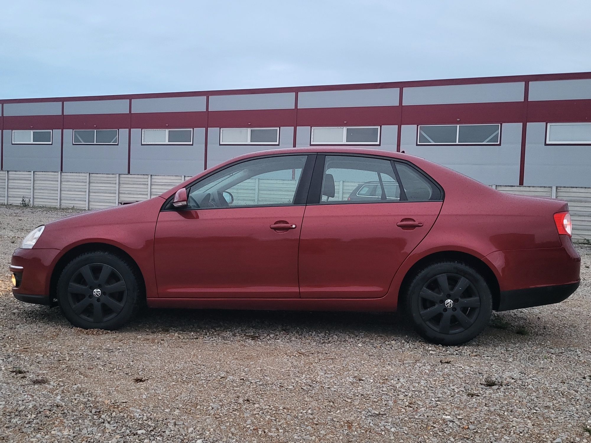 Jetta Anul 2010 Euro5 1.6 tdi 105cp Jante aluminiu Cauciucuri iarna