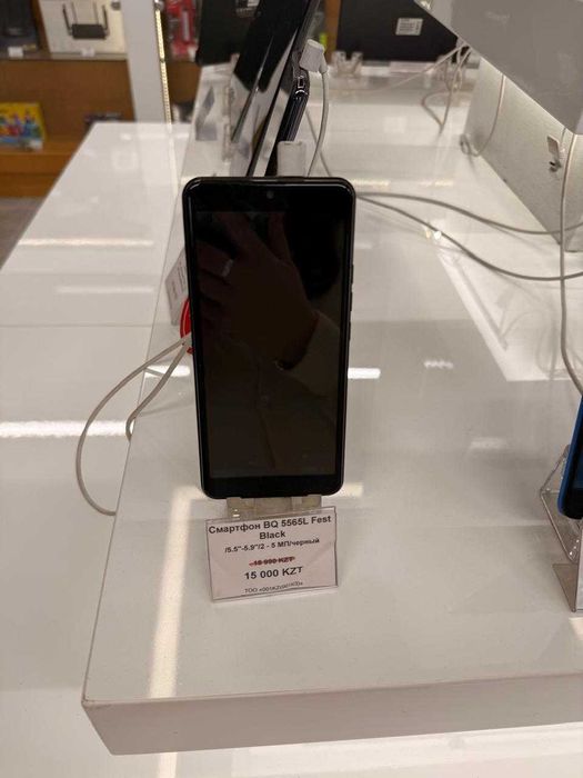 Смартфон BQ 5565L Fest Black