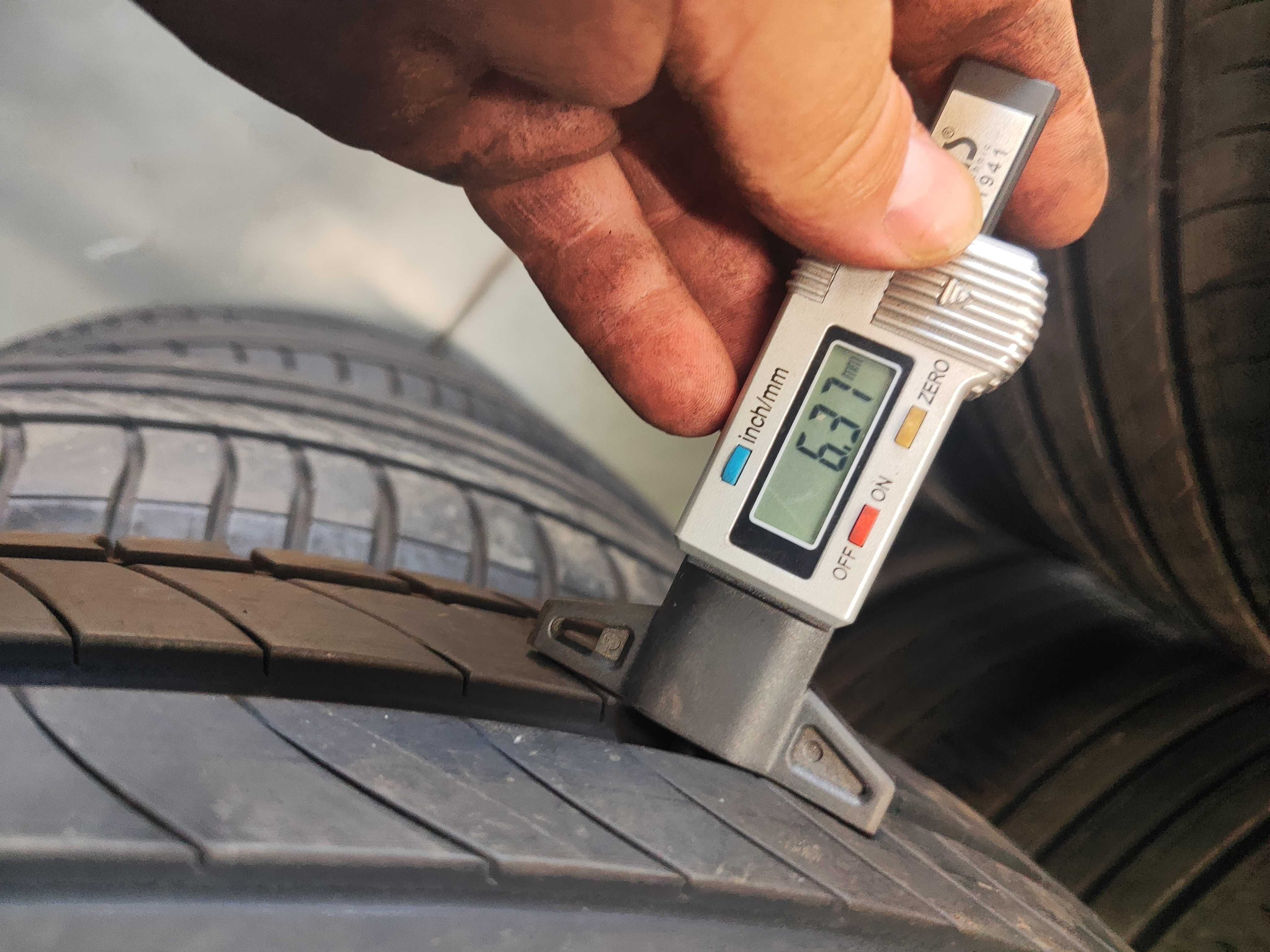 4бр.летни гуми 235/55/18 Michelin