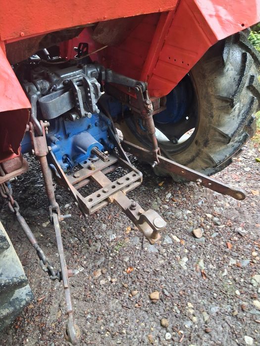 Vând Universal 550 DT