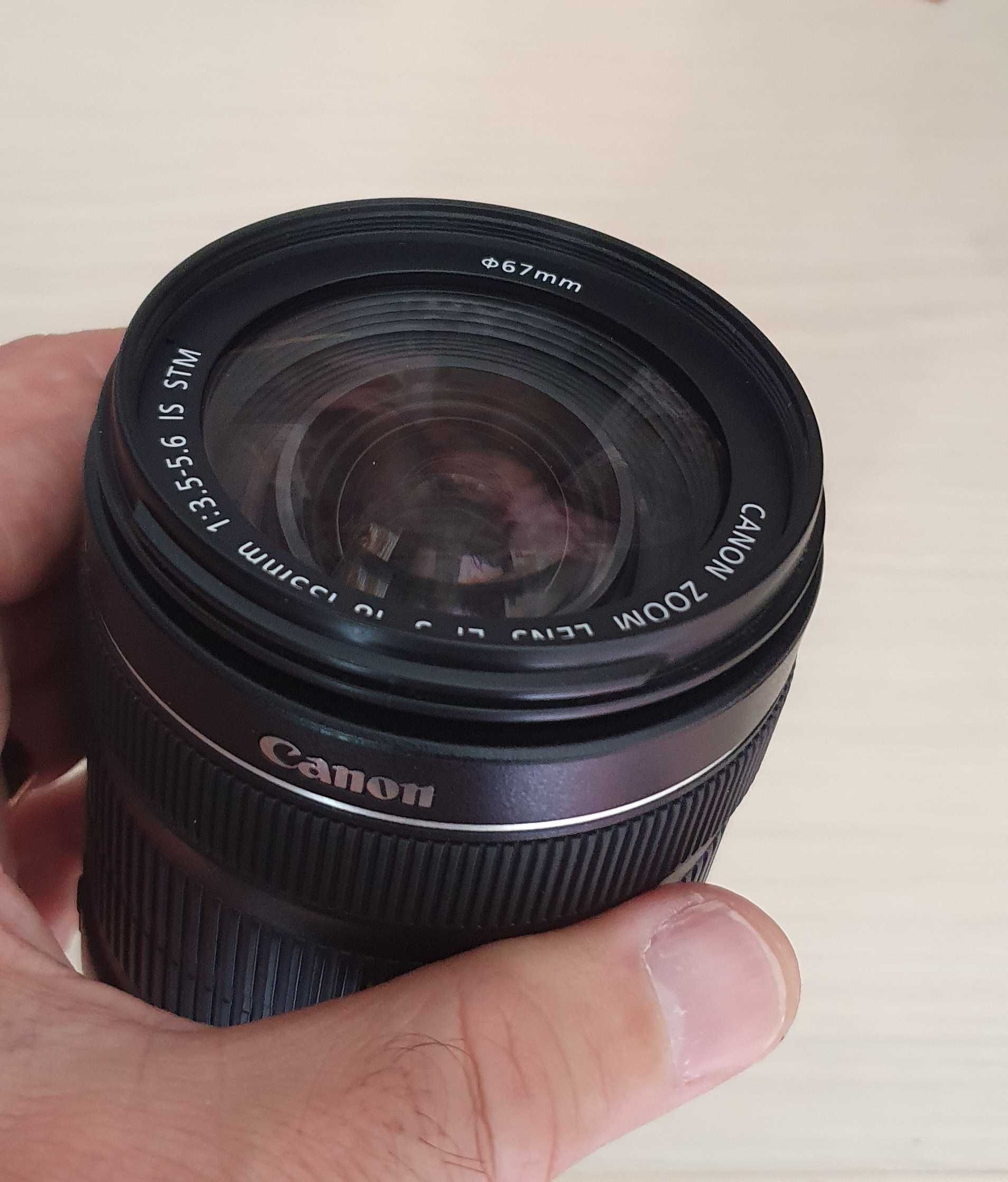 Vand Canon 800D kit cu obiectiv 18-135mm la cutie, impecabil