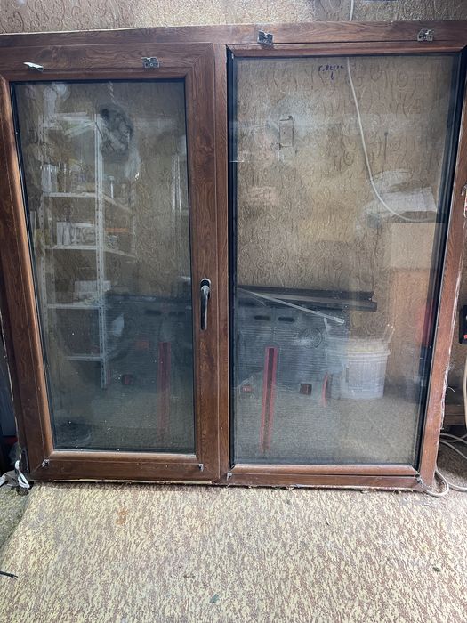 ПВЦ прозорец златен дъб