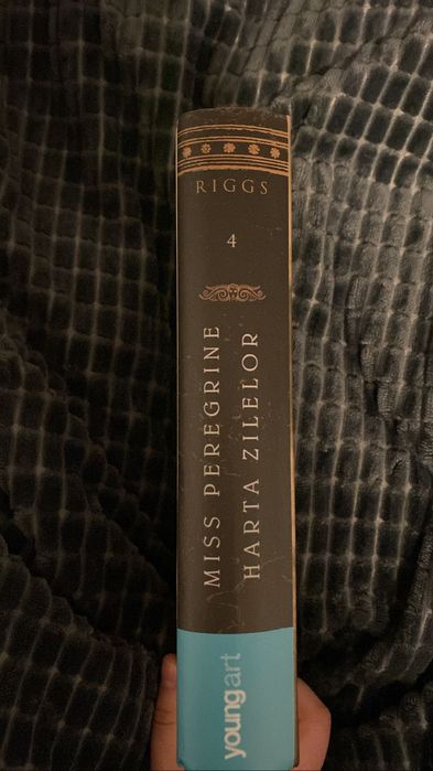 Miss Peregrine, Harta zilelor de Ransom Riggs