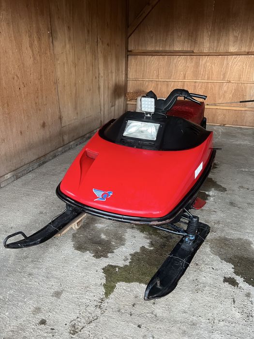 Snowmobil bombardier