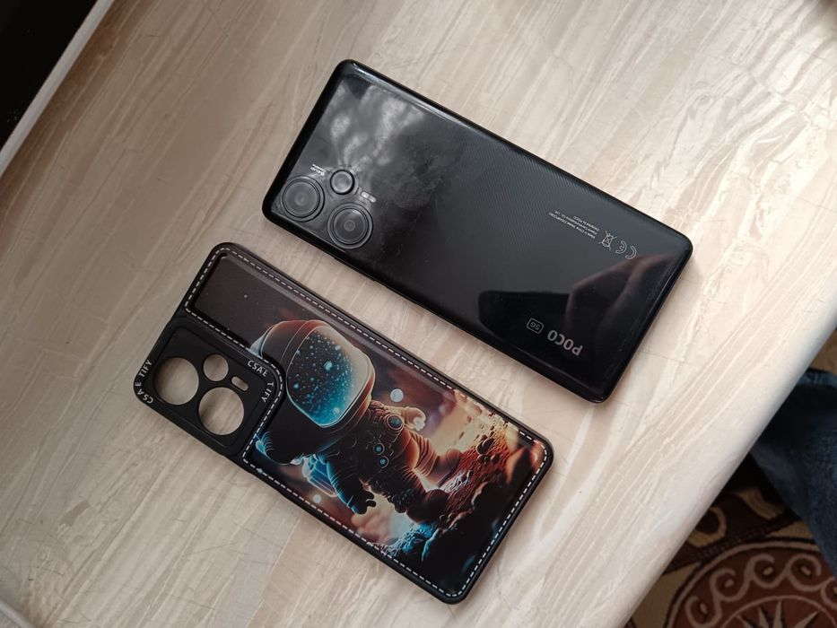 Poco f5 12/256 в отличном состоянии