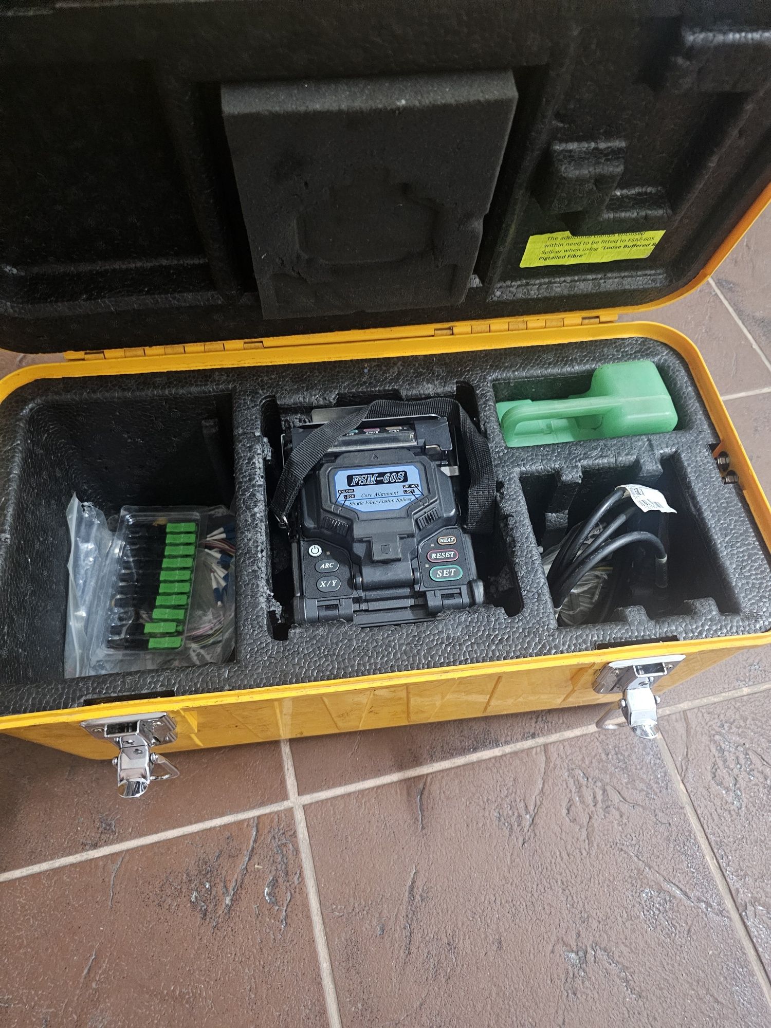 Aparat de sudura Fibra Optica