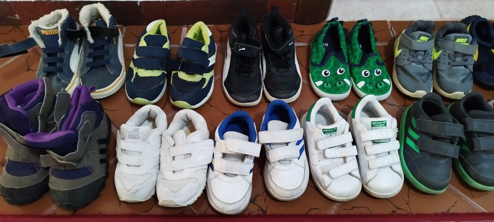 Adidași papuci sandale ghetuțe (crocs,Nike,adidas,puma)