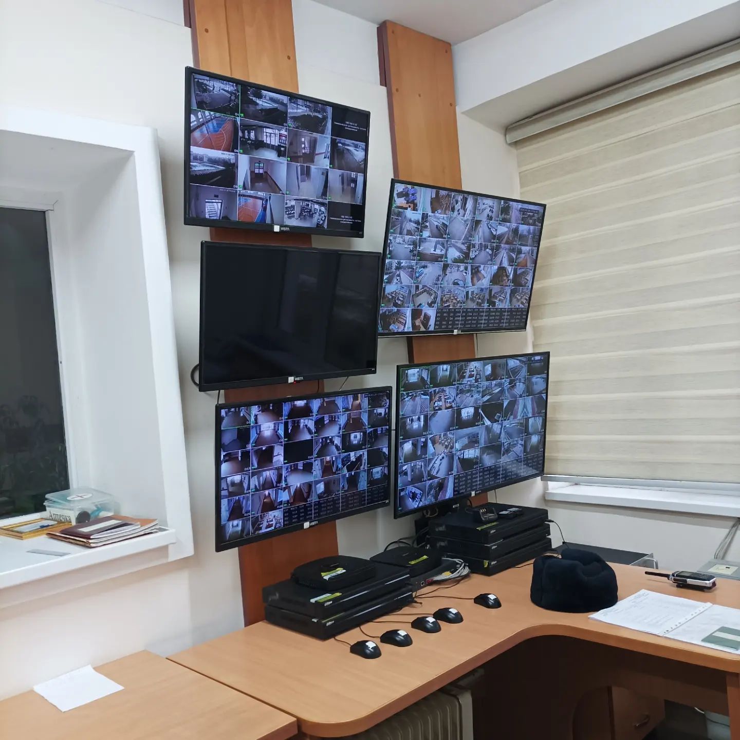 Kamera ustanovka qilamiz 1 yil kafolati bilan servis xizmati ichida