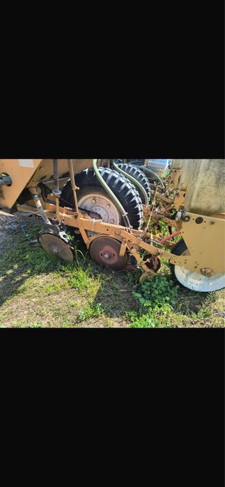 Semanatoare pe sase randuri