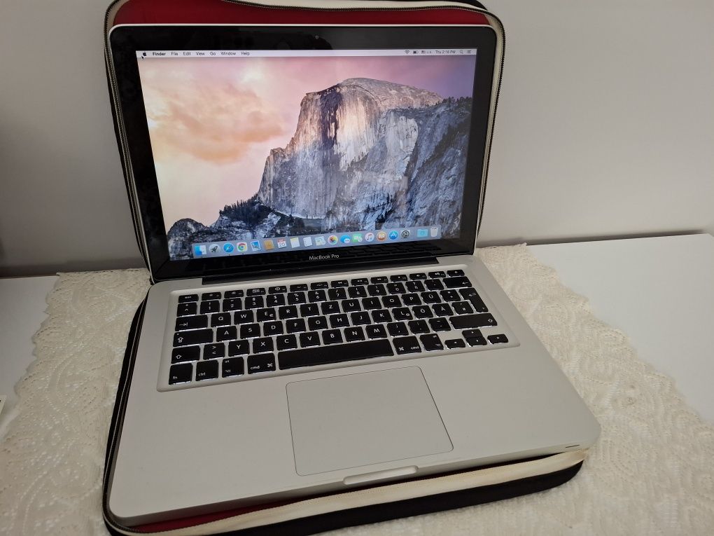 Apple MacBook pro 13inc 4 Ram 1000Gb