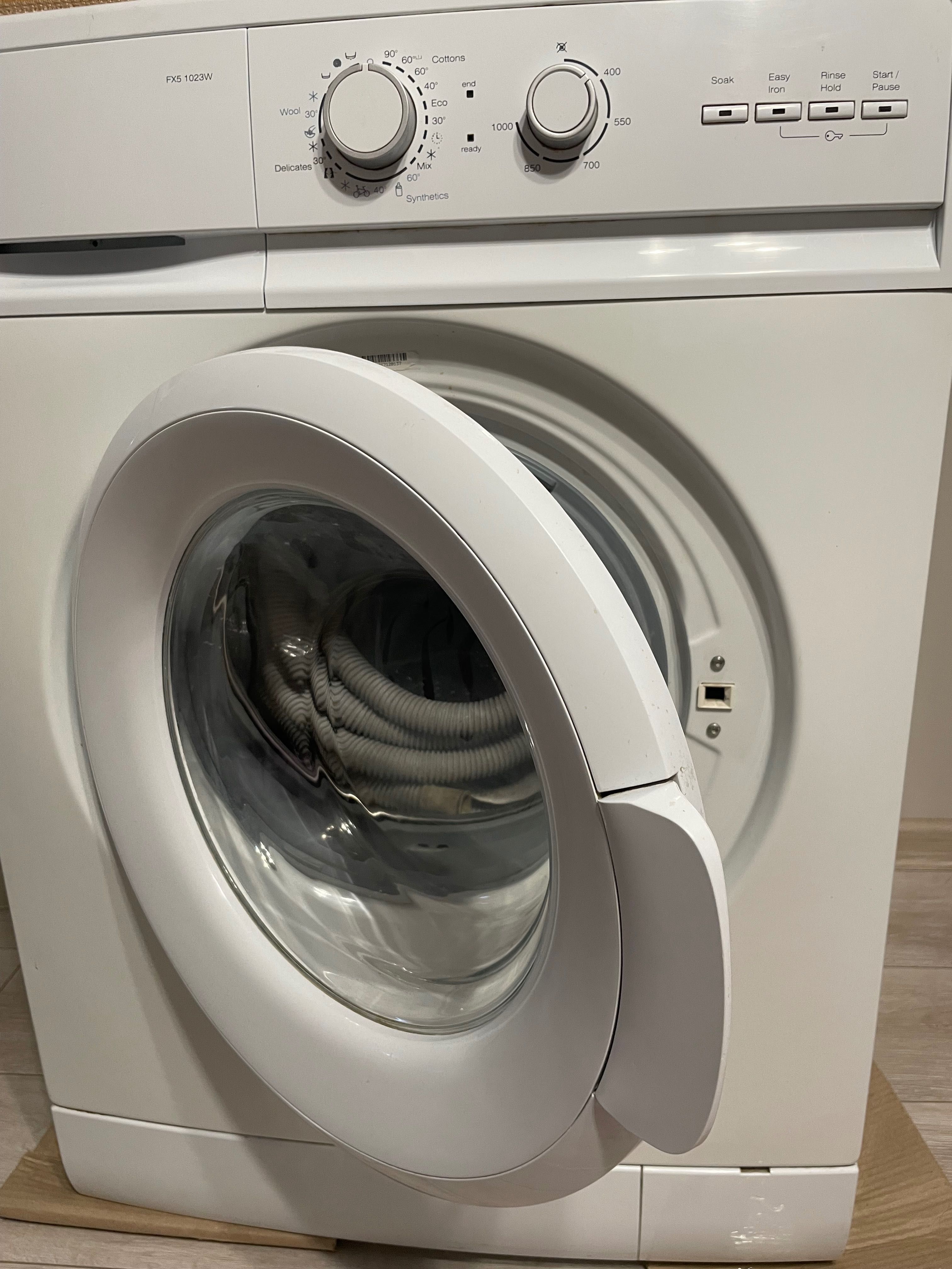 FINLUX Пералня свободно стояща, 1000 оборота