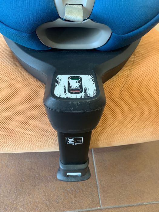 Въртящо детско столче за кола Cybex Sirona SX2 i-Size, до 105см
