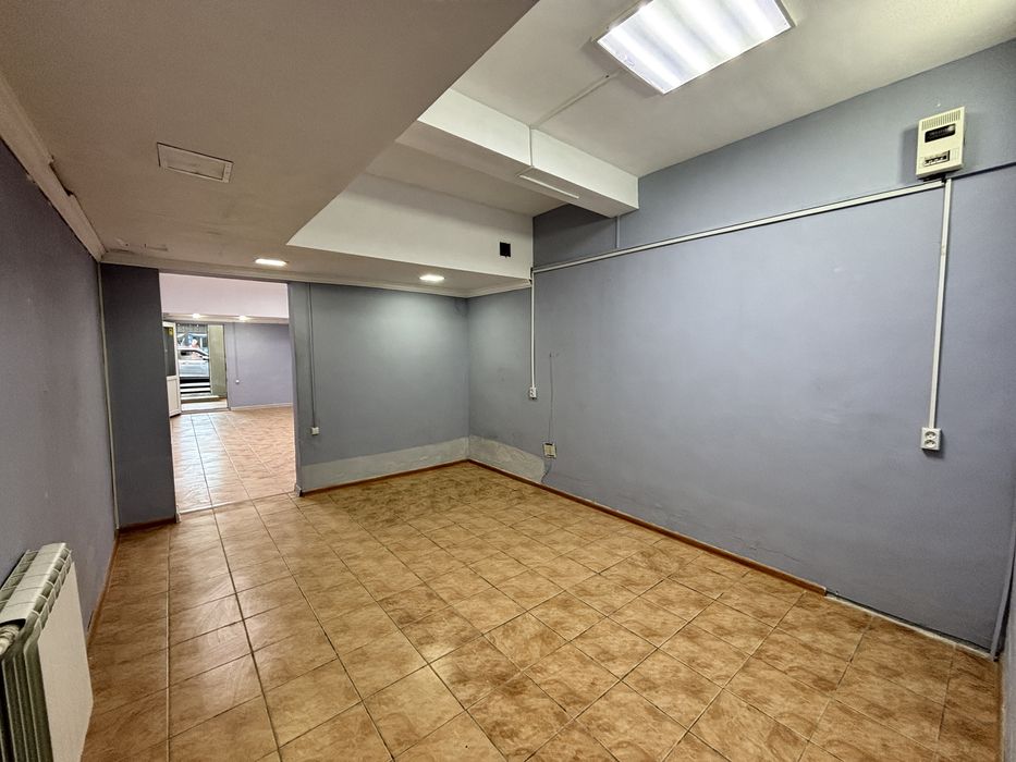 Продаётся коммерческое помещение в густонаселённом мкр. Алмагуль