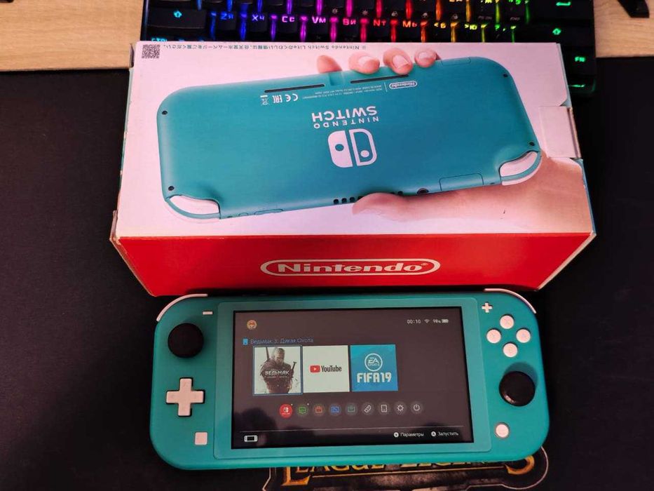 Игровая приставка Nintendo Switch Lite