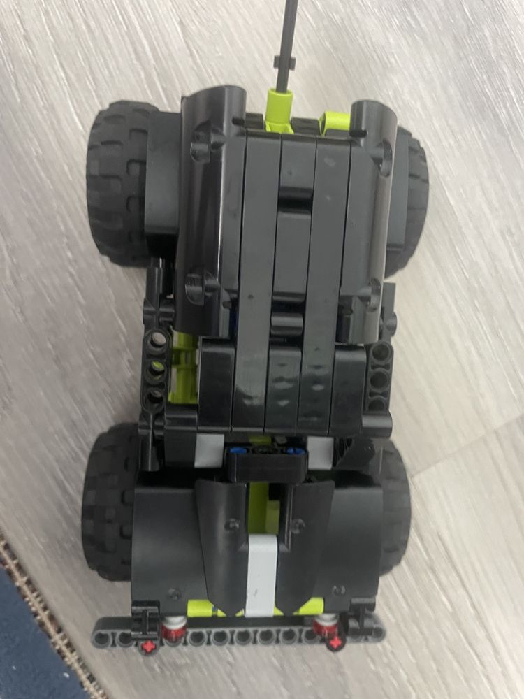 Lego tecnic 42118, monster truck, 212-деталей