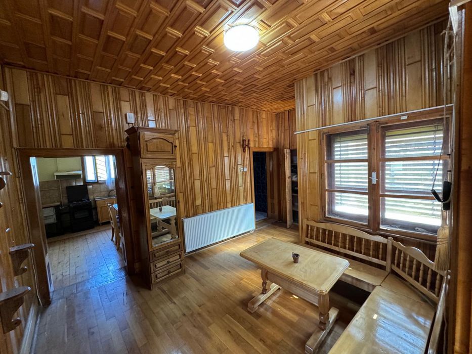 Vand Casa,cu toate utilitatile si dependintele necesare