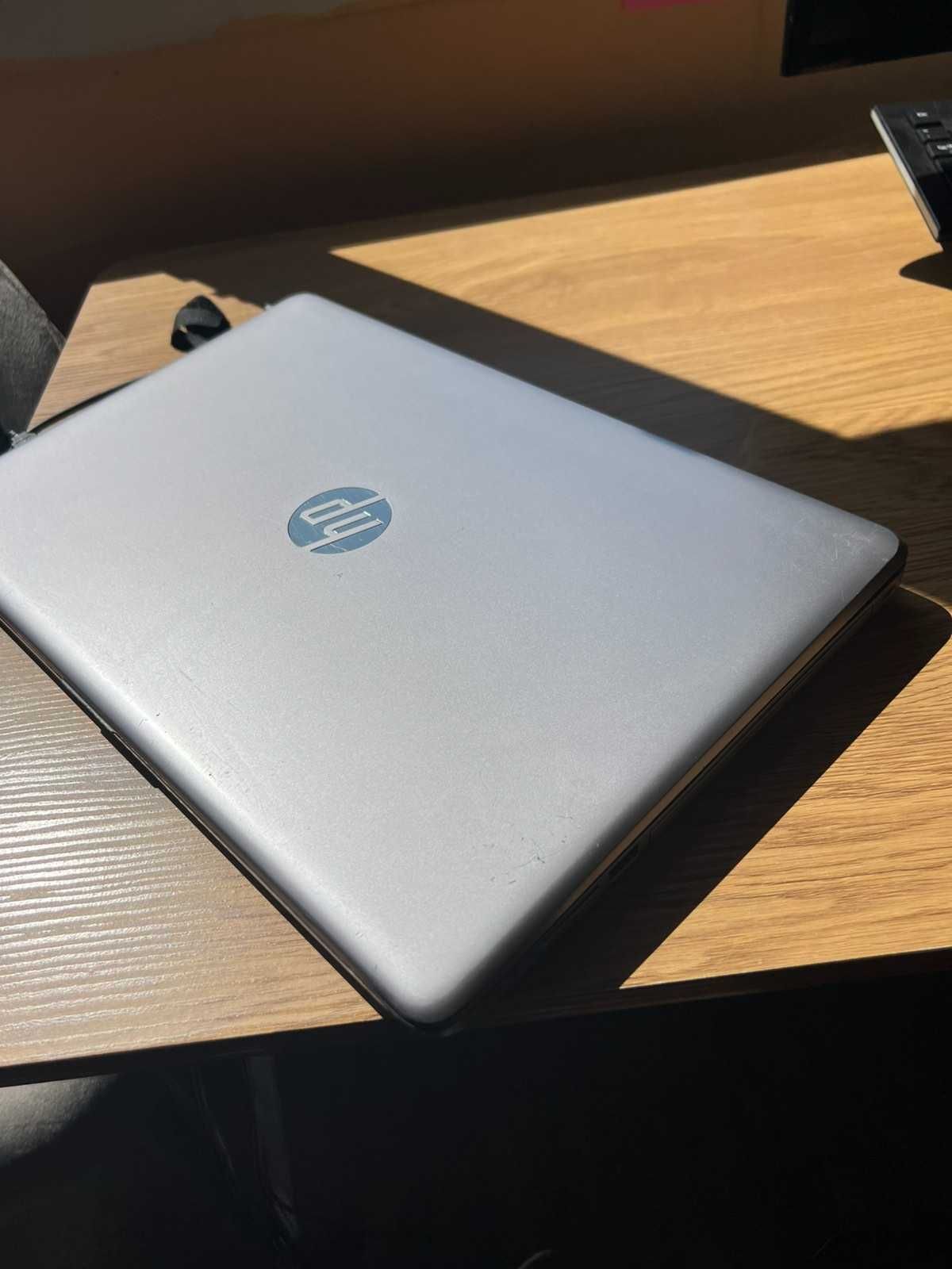 Лаптоп HP 250 G6 Notebook, 15.6", 8 GB RAM, 256 GB SSD,