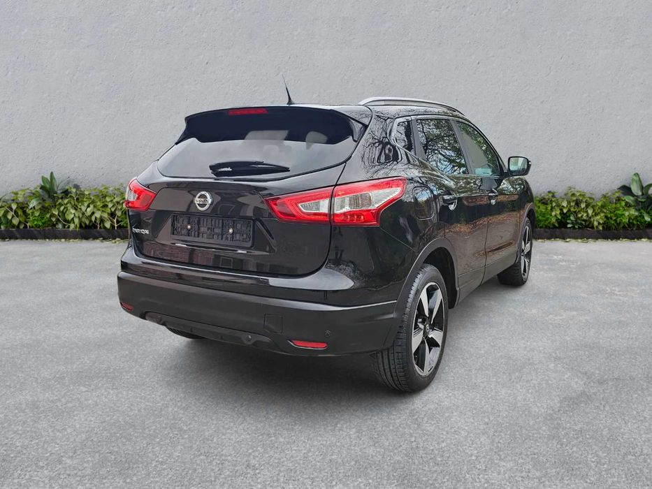 Nissan Qashqai / 2017 / 1.6 Diesel / Automat /Keyless/panoramic/Euro 6