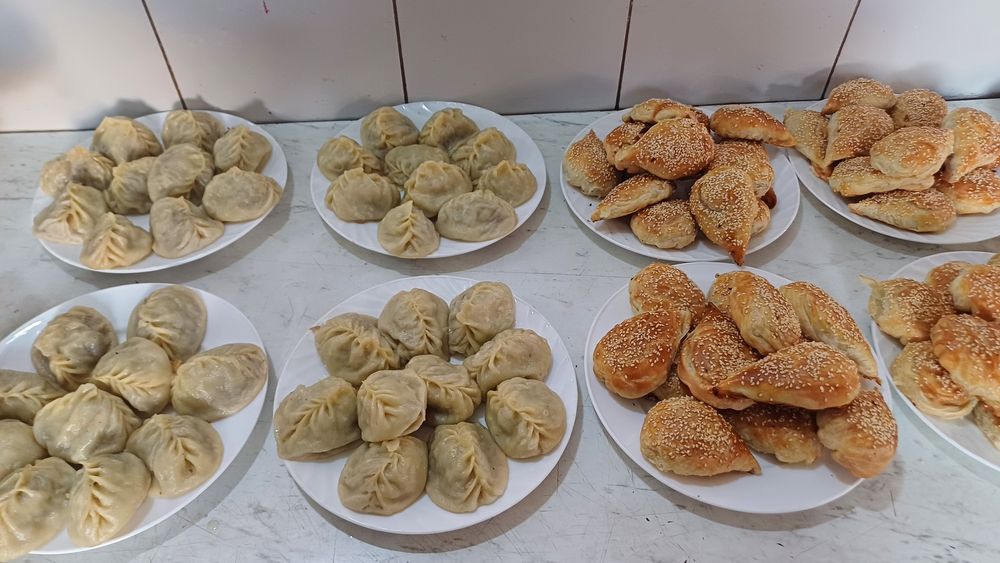 To'yga tog'ora markazi salatlar, somsa, manti