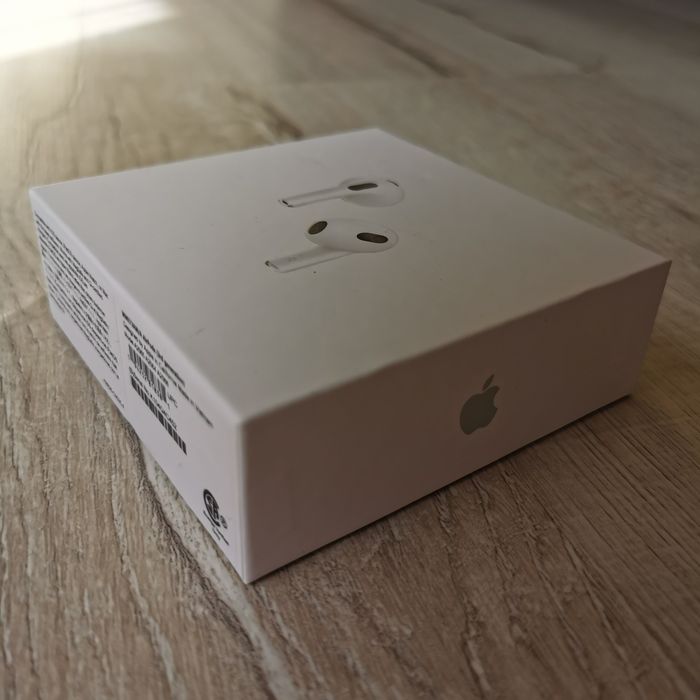 AIRPODS Generatia 3/Gen3/Casti Wireless/Sigilate-HUSA GRATUITA