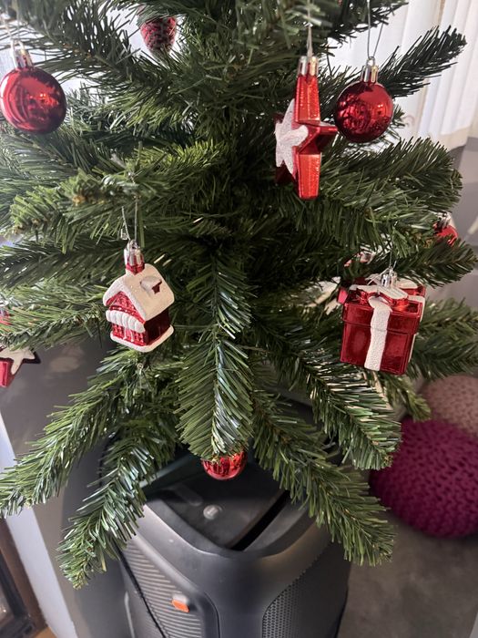 Коледна елха с лампички и играчки 90см