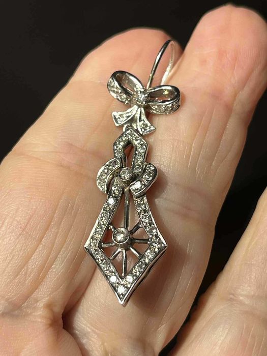 Cercei superbi ArtDeco aur alb 14k 9.60g cu diamante naturale