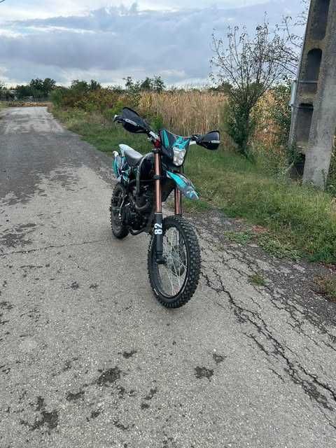 schimb kxd 150cc  ofer si diferenta unde este nevoie.