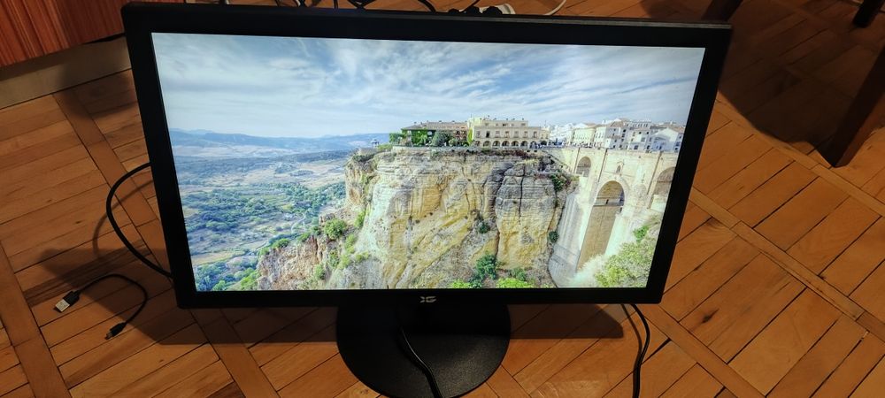 Монитор Fullhd 23"