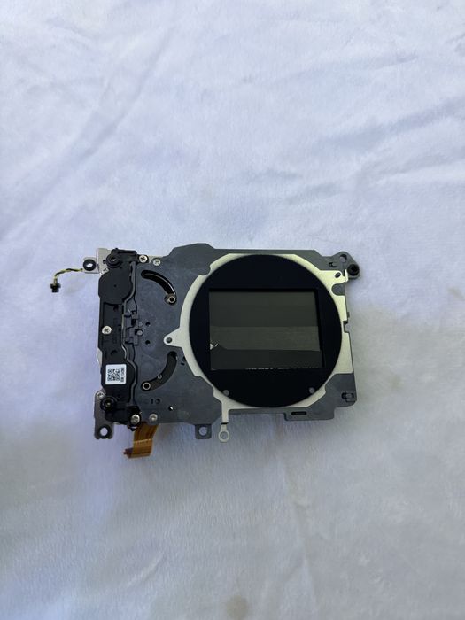Zatvor Canon R6 m2