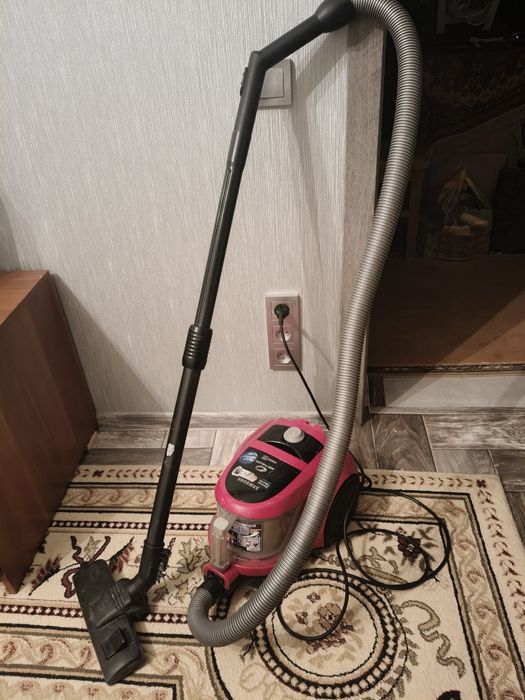 Продам пылесос Samsung