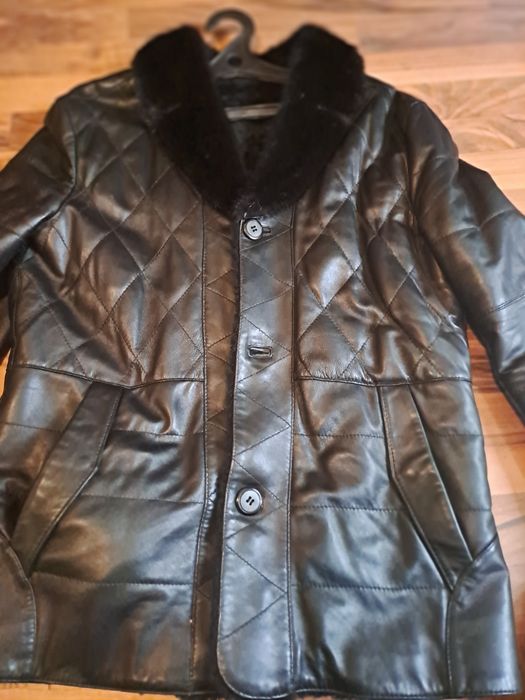 Продам дублёнку с норковым воротником