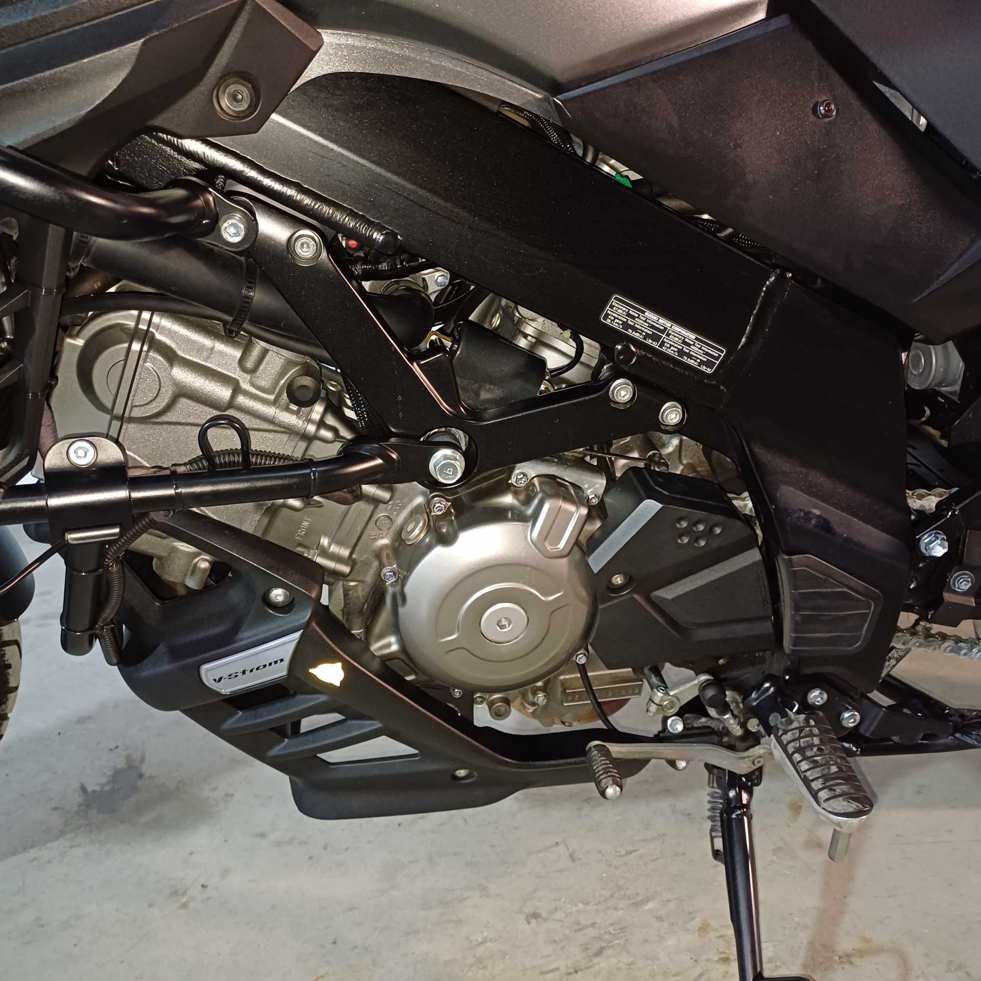 Motocicleta Suzuki V-Strom 650 ABS | S01654 | motomus.ro