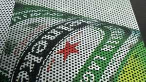 Autocolant tip perforat (window graphics) pentru colantare magazine