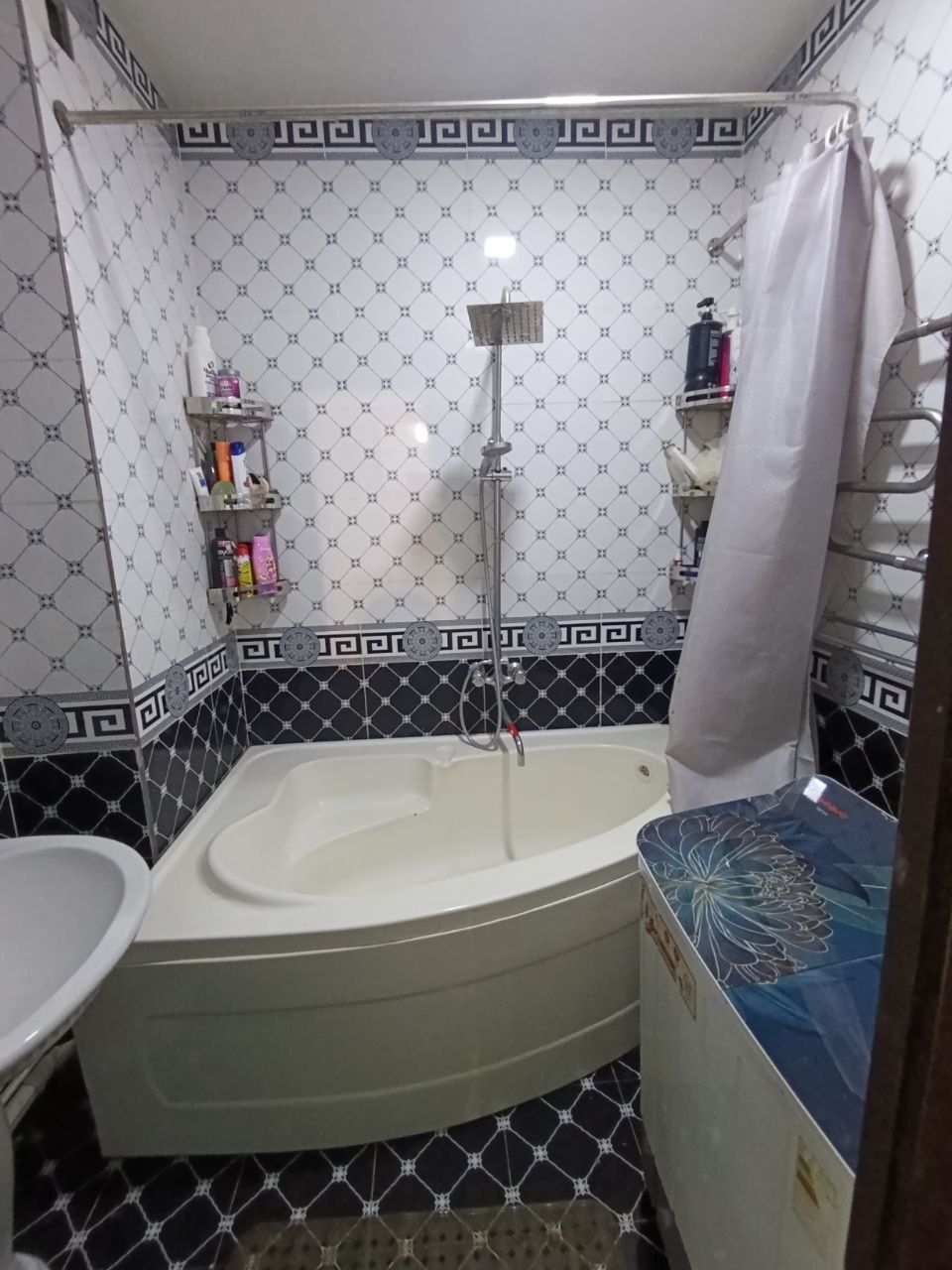 4 ком. кв. 103 м²! (4/8/9). Сергели, м-в Строитель (Quruvchi).