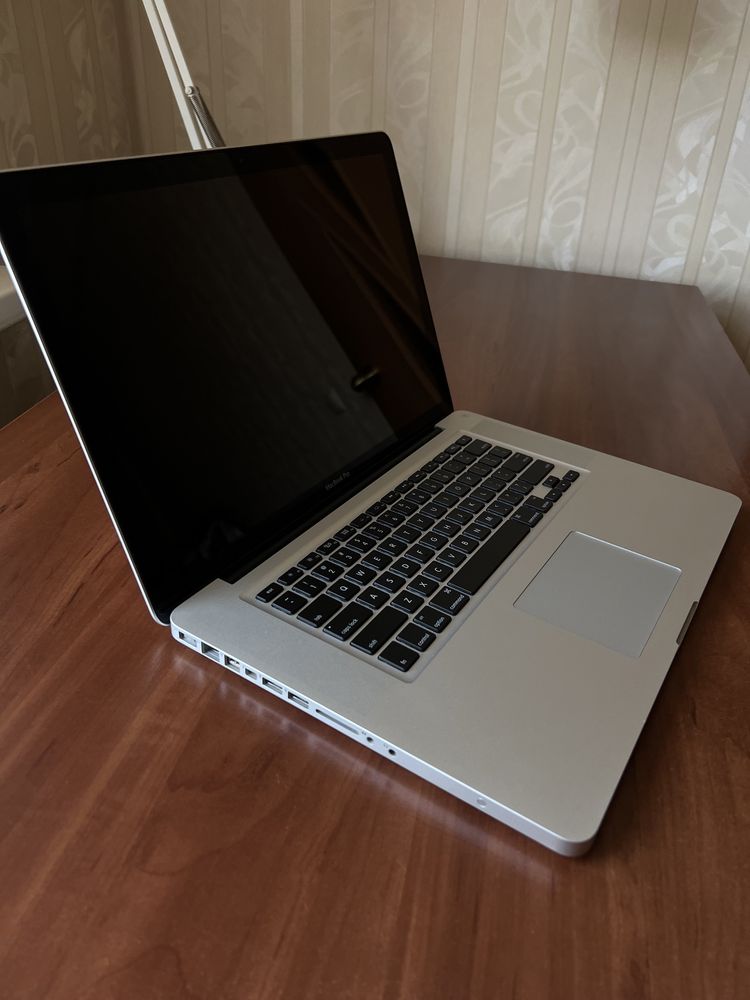 MacBookPro 2011, 15 диагональ