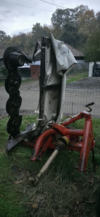 Coasa kuhn gmd 44 ridicare hidraulica si manuala