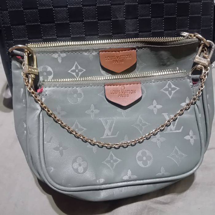 Оригинални чанти LV/ Guess/ Love mushino