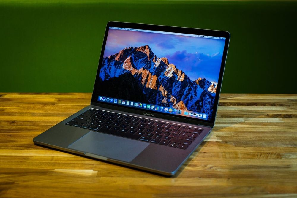 MacBook Pro 13 1TB 16GB GB Intel Core i7