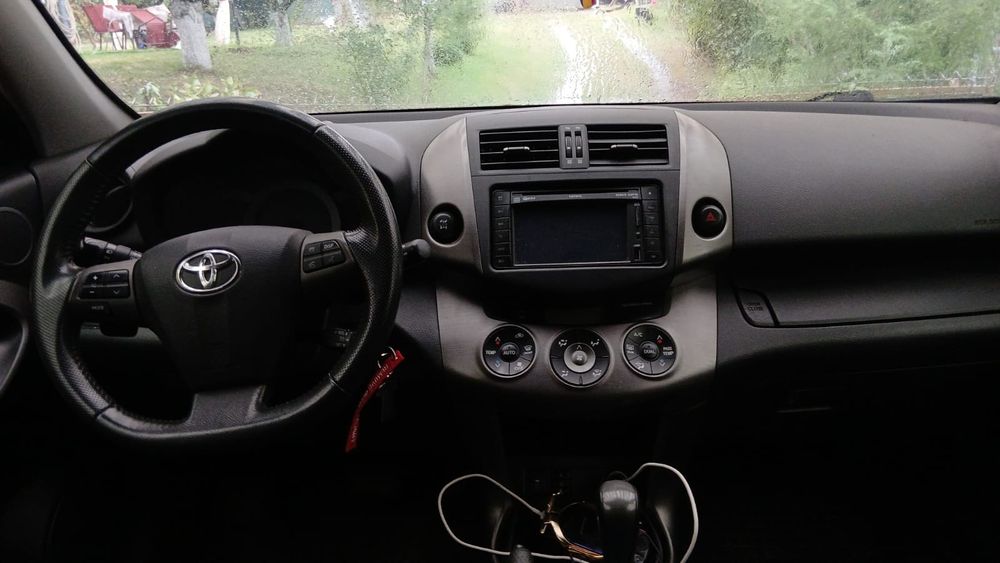 Navigaţie Toyota Rav4