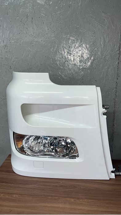 105-ый DAF — фары, очки в сборе