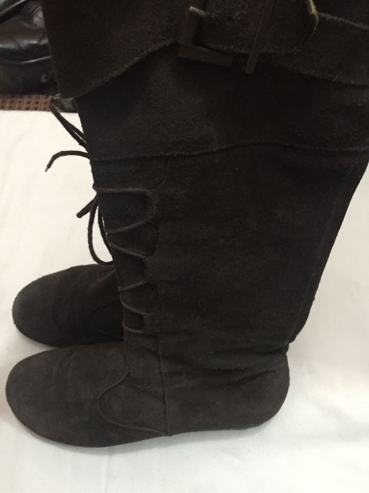 Cizme piele intoarsa