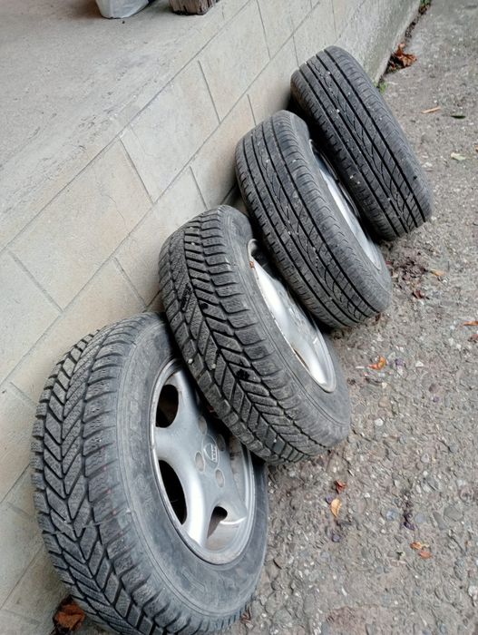 Set Nou 4 cauciucuri iarna 165/70R 13 cu jante aliaj.