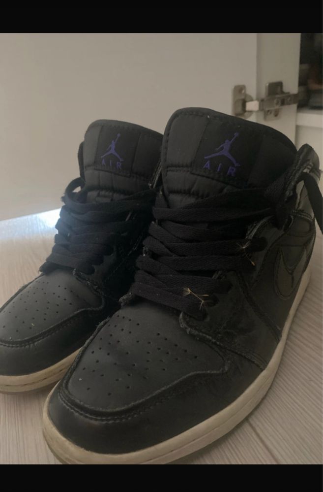 Jordan 1 Mid Space Jam