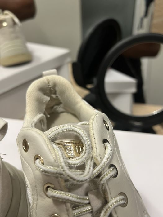 Дамски обувки Guess